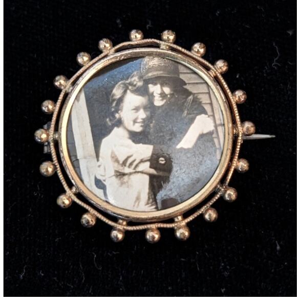 Antique 1920s Photo Frame Brooch W/ Original Picture Signed SD - Picture 5 of 6